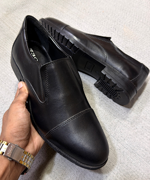 Z30 Men's Premium Black Leather Formal Slip-On Shoes
